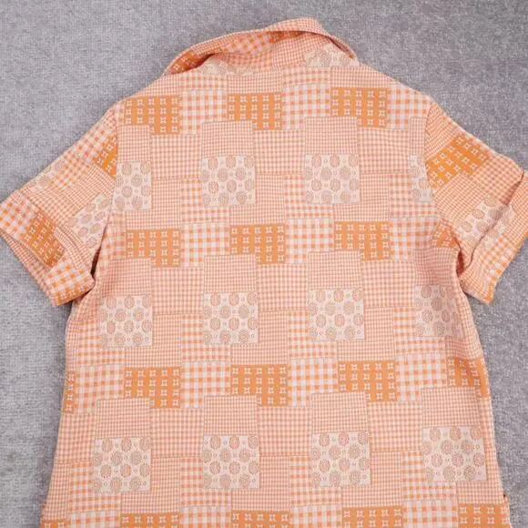 Vintage 60s/70s Women's Disco Chest 19in Short Sleeve Full Button Collared Shirt - Picture 9 of 9